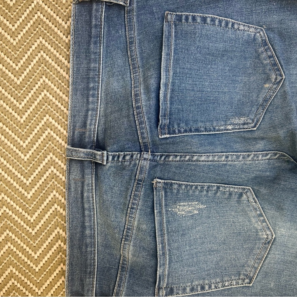 Free People EUC! Sz 27 Cropped Raw Hem/ Frayed ankle Deconstructed Denim Jeans - Picture 8 of 8